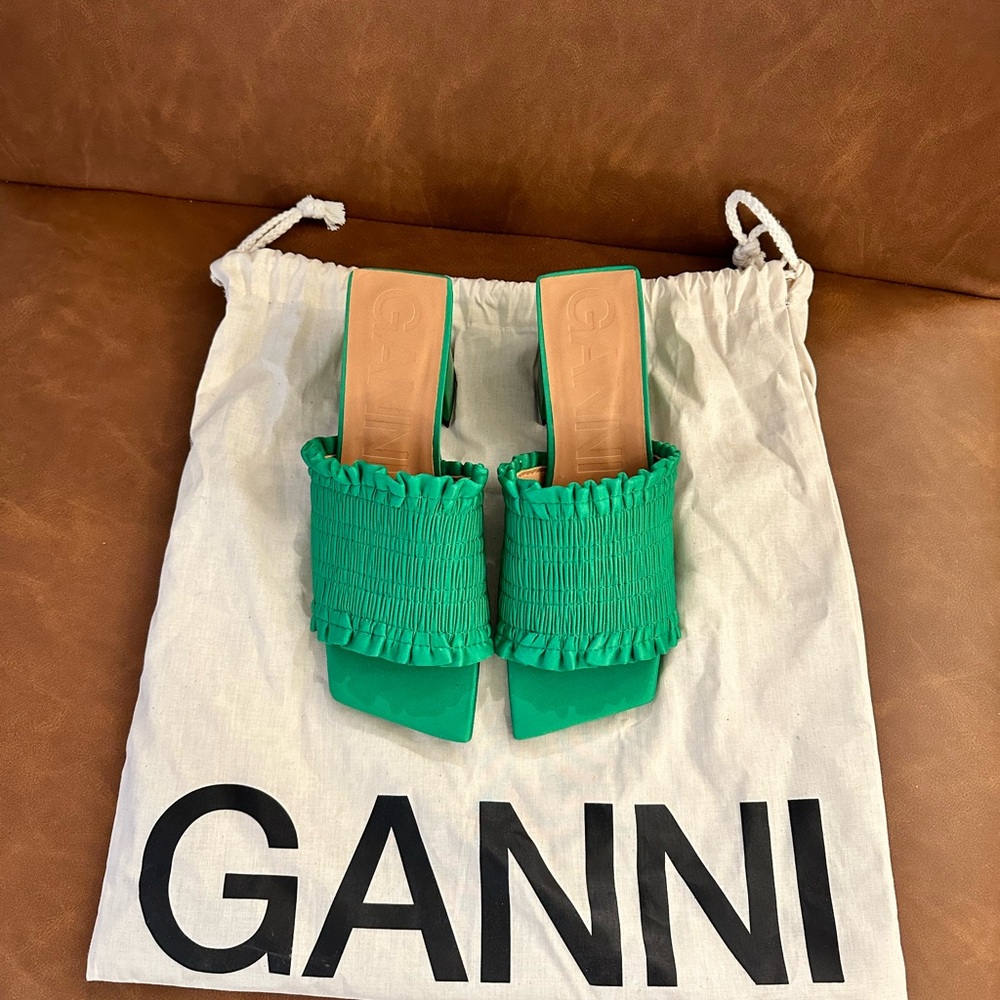 Ganni Green SMOCK KITTEN HEEL MULES